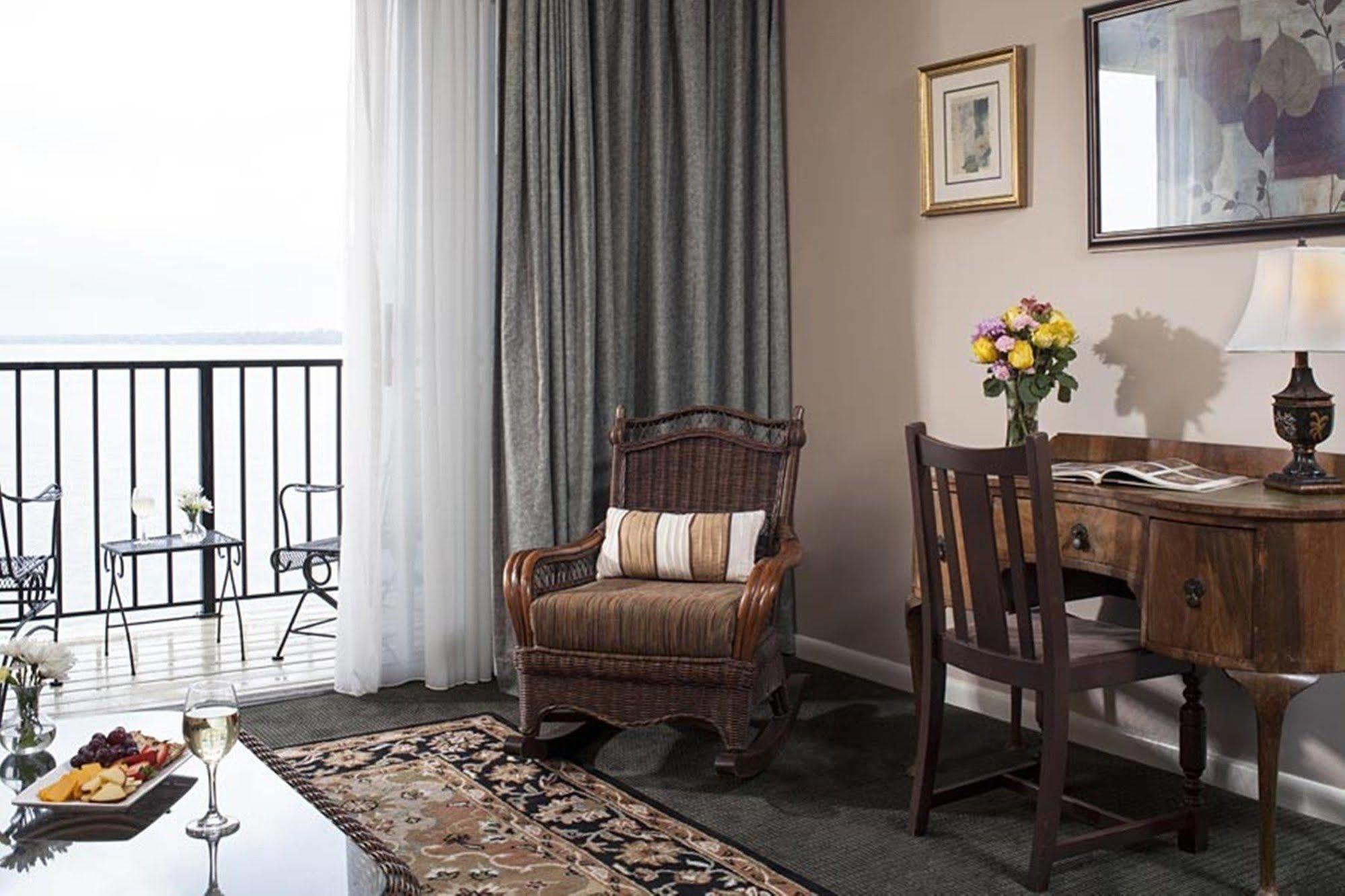Hotel Club Continental Orange Park Exteriér fotografie